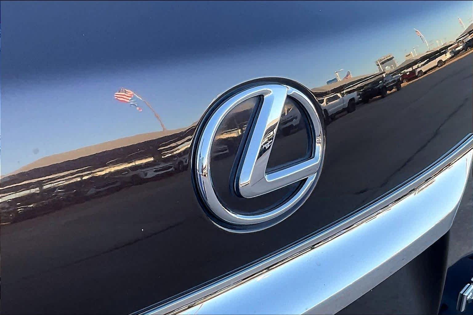 Used 2013 Fire Agate Lexus  image 28