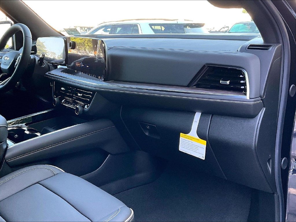 2026 Chevrolet Tahoe Premier - Photo 10