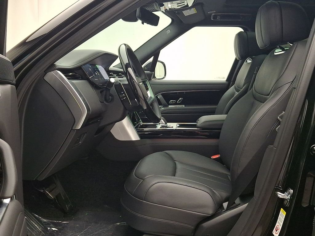 New 2026 Santorini Black Land Rover SE image 11