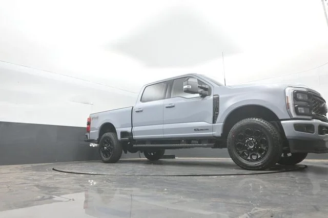 New 2026 Glacier Gray Metallic Tri-Coat Ford F-250® Lariat® image 32