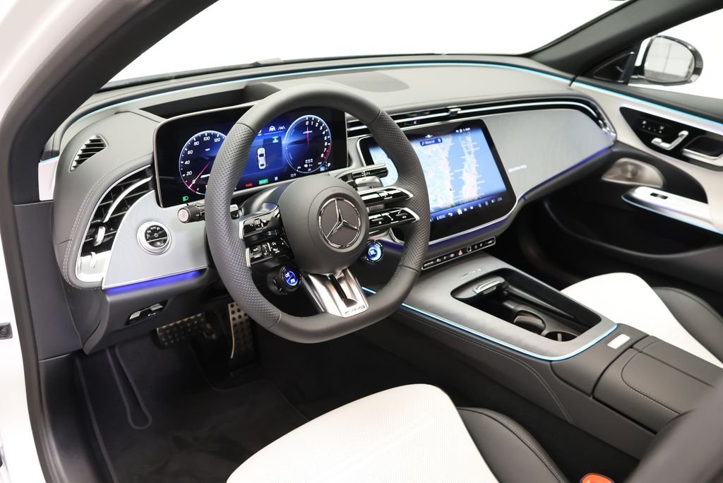 New 2027 MANUFAKTUR Moonlight White Magno Mercedes-Benz E 53 AMG® image 36