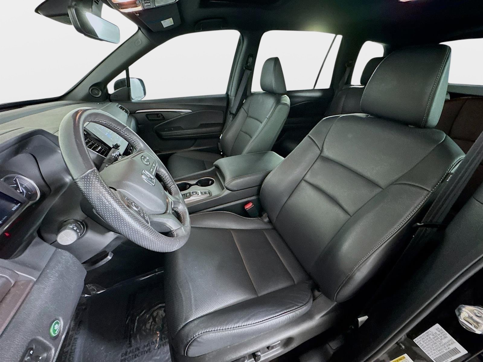 Used 2025 Black Honda EX-L image 11