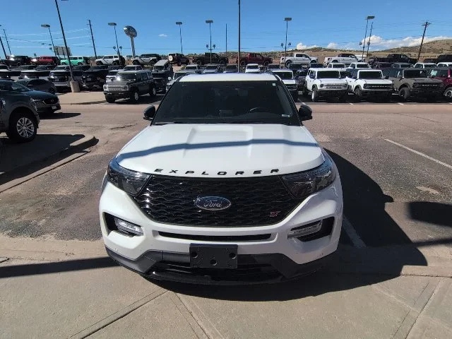 Used 2023 White Ford ST image 2