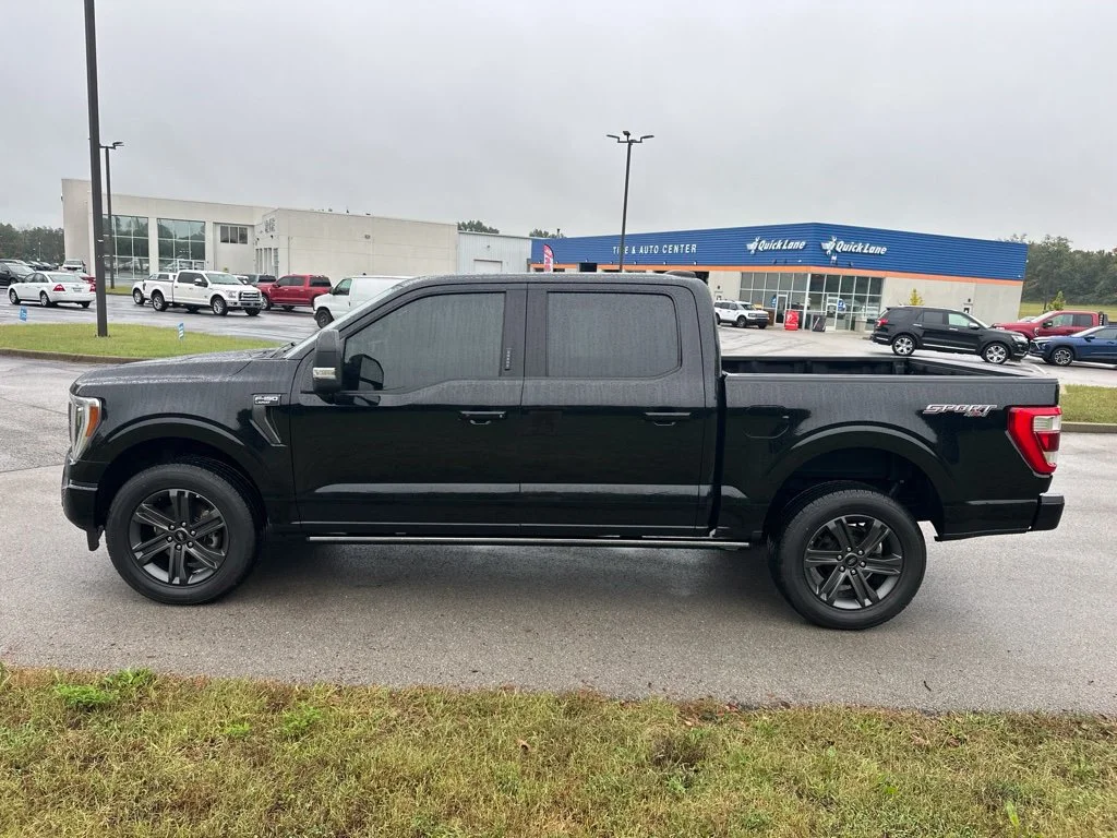 Used 2023 Black Metallic Ford Lariat image 4
