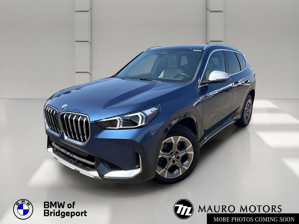 Used 2023 Blue BMW xDrive28i image 1