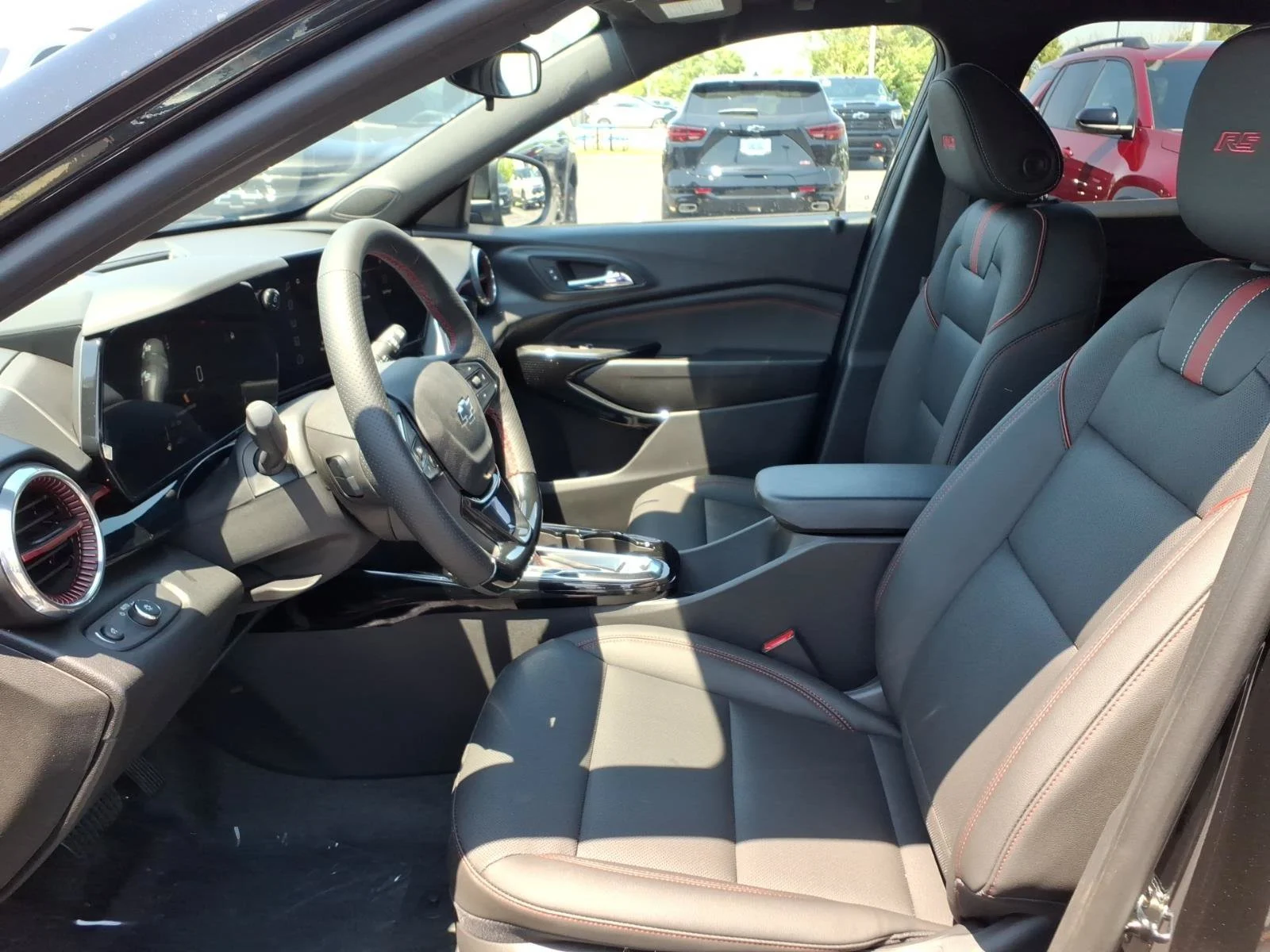 2026 Chevrolet Trax RS - Photo 14