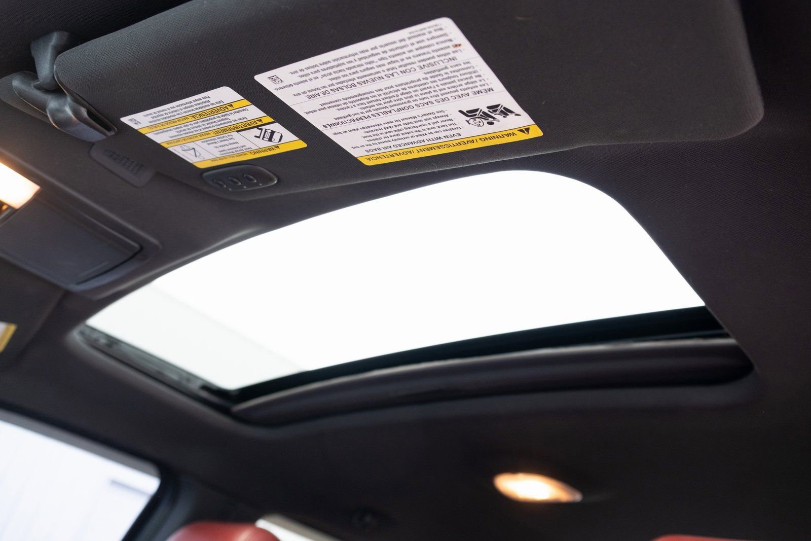 Used 2013  Ford Limited image 13