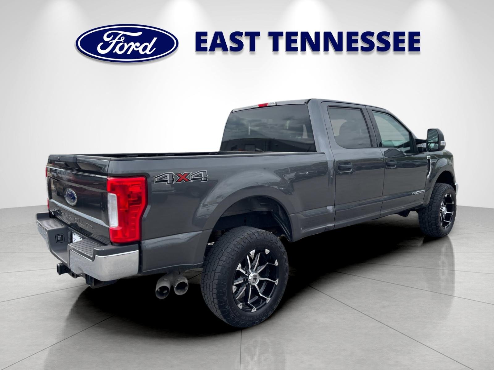 Used 2018 Magnetic Ford XLT image 3