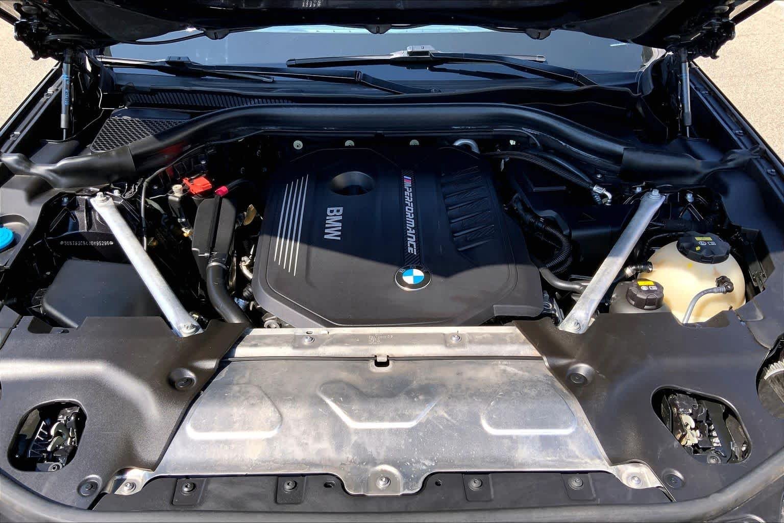 Used 2018 Alpine White BMW M40i image 31