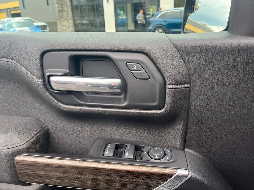 Used 2019 Black Chevrolet LT image 11