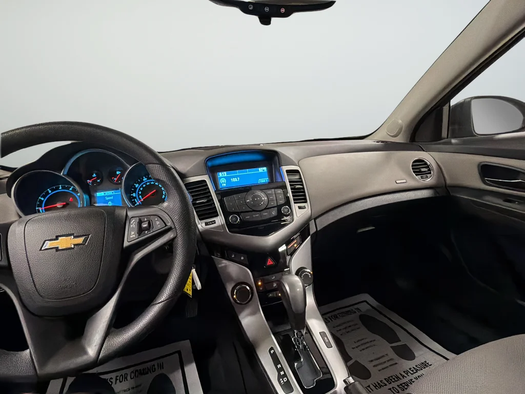 Used 2013 Gray Chevrolet LS image 10