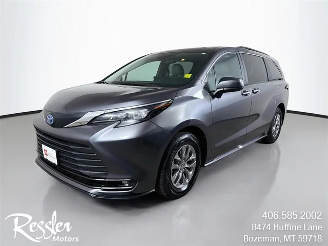 2025 Toyota Sienna XLE