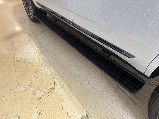 2026 GMC Yukon Denali Ultimate - Photo 28