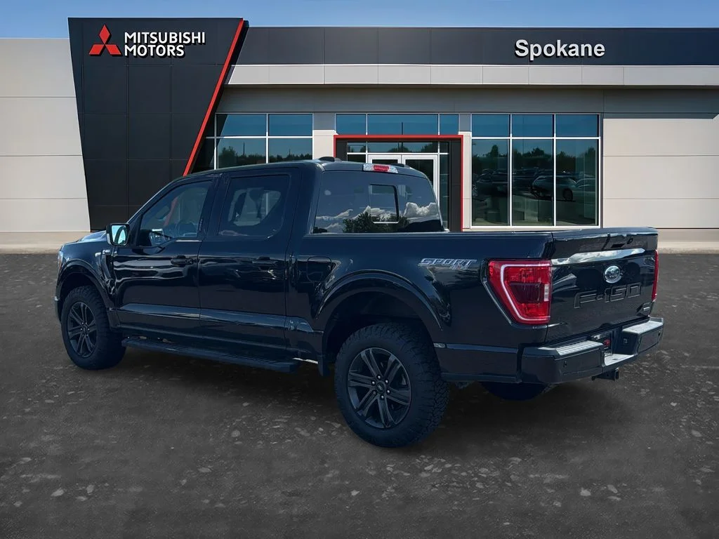 Used 2021 Agate Black Metallic Ford XLT image 5