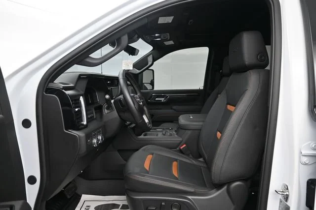 Used 2026 Summit White GMC AT4 image 9