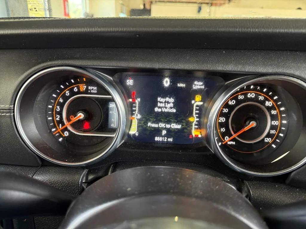 Used 2022 Black Jeep Overland image 14