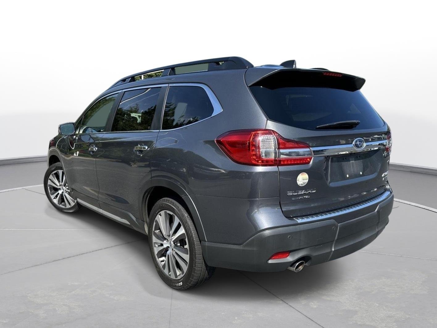 Used 2022 Magnetite Gray Metallic Subaru Touring image 8