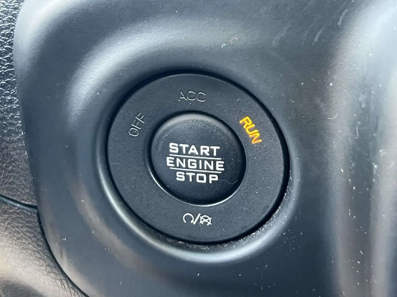 Used 2018 Sting-Gray Clearcoat Jeep Sport S 4x4 image 37