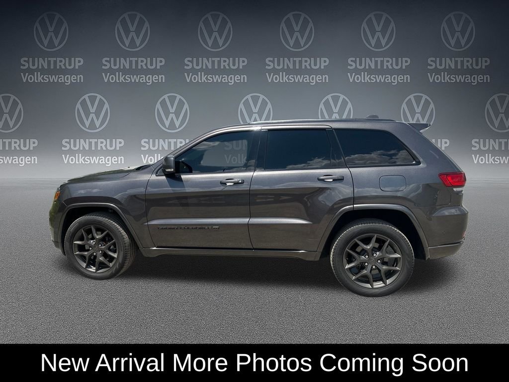 Used 2021 Gray Jeep Limited image 3