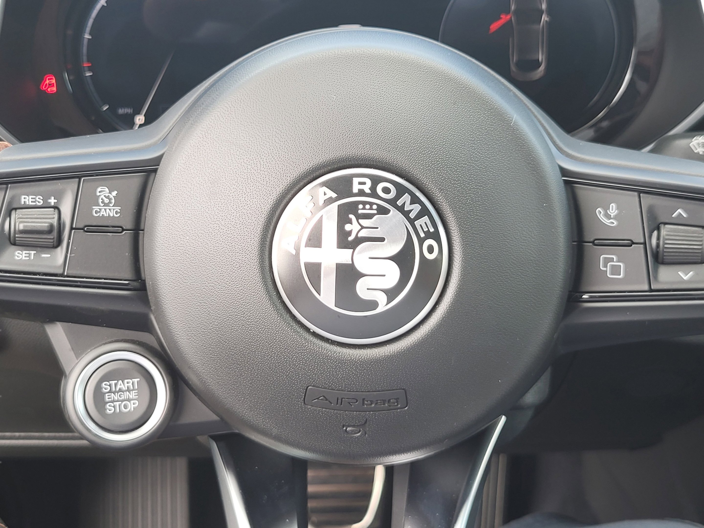 New 2025 Verde Fangio Metallic Alfa Romeo Intensa image 61