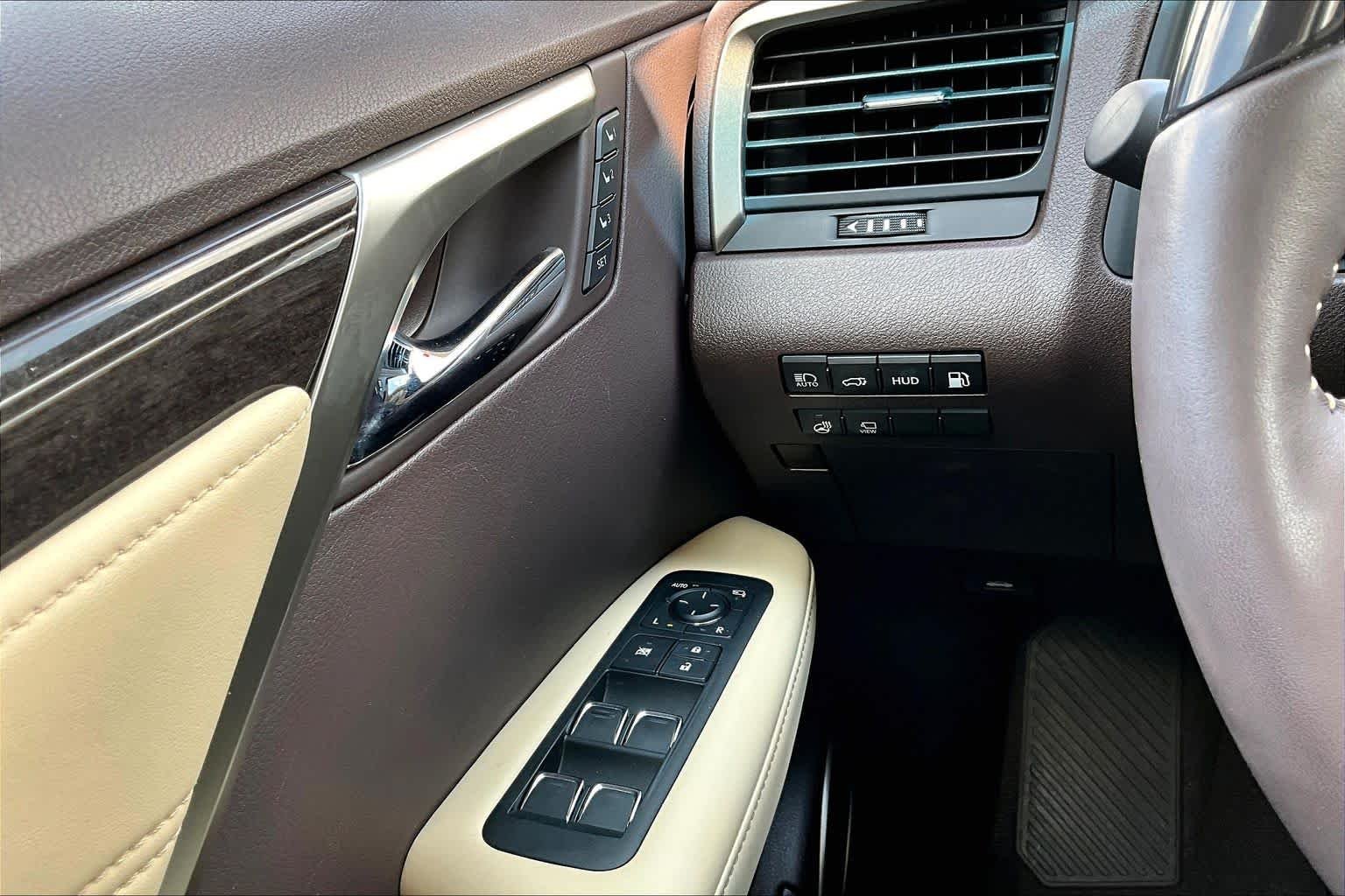 Used 2018 Matador Red Mica Lexus  image 36