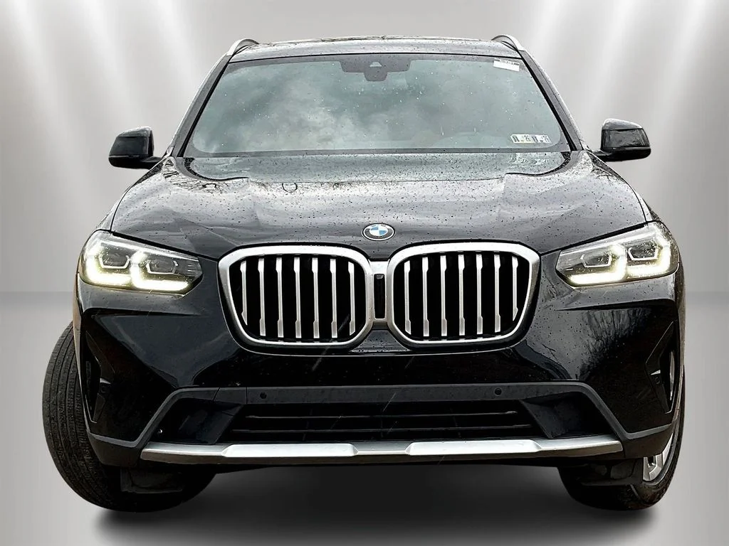 Used 2023 Jet Black BMW xDrive30i image 2