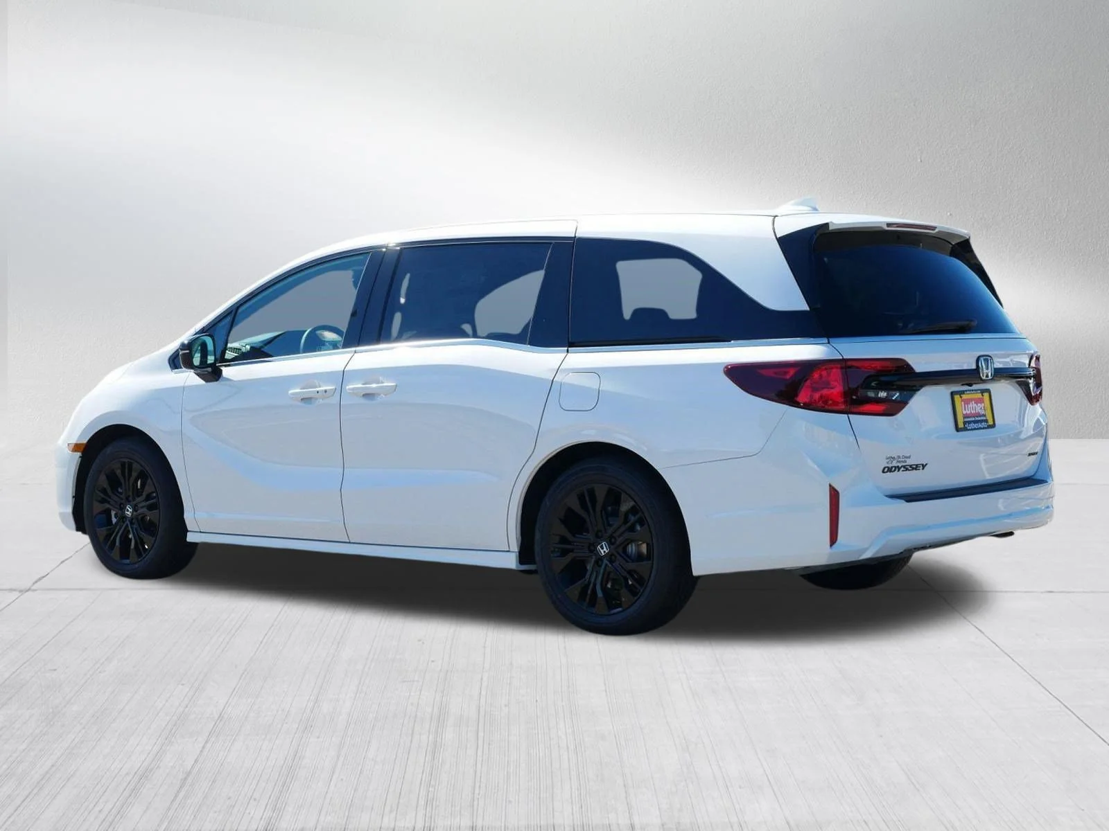 New 2026 Platinum White Pearl Honda Sport-L image 3