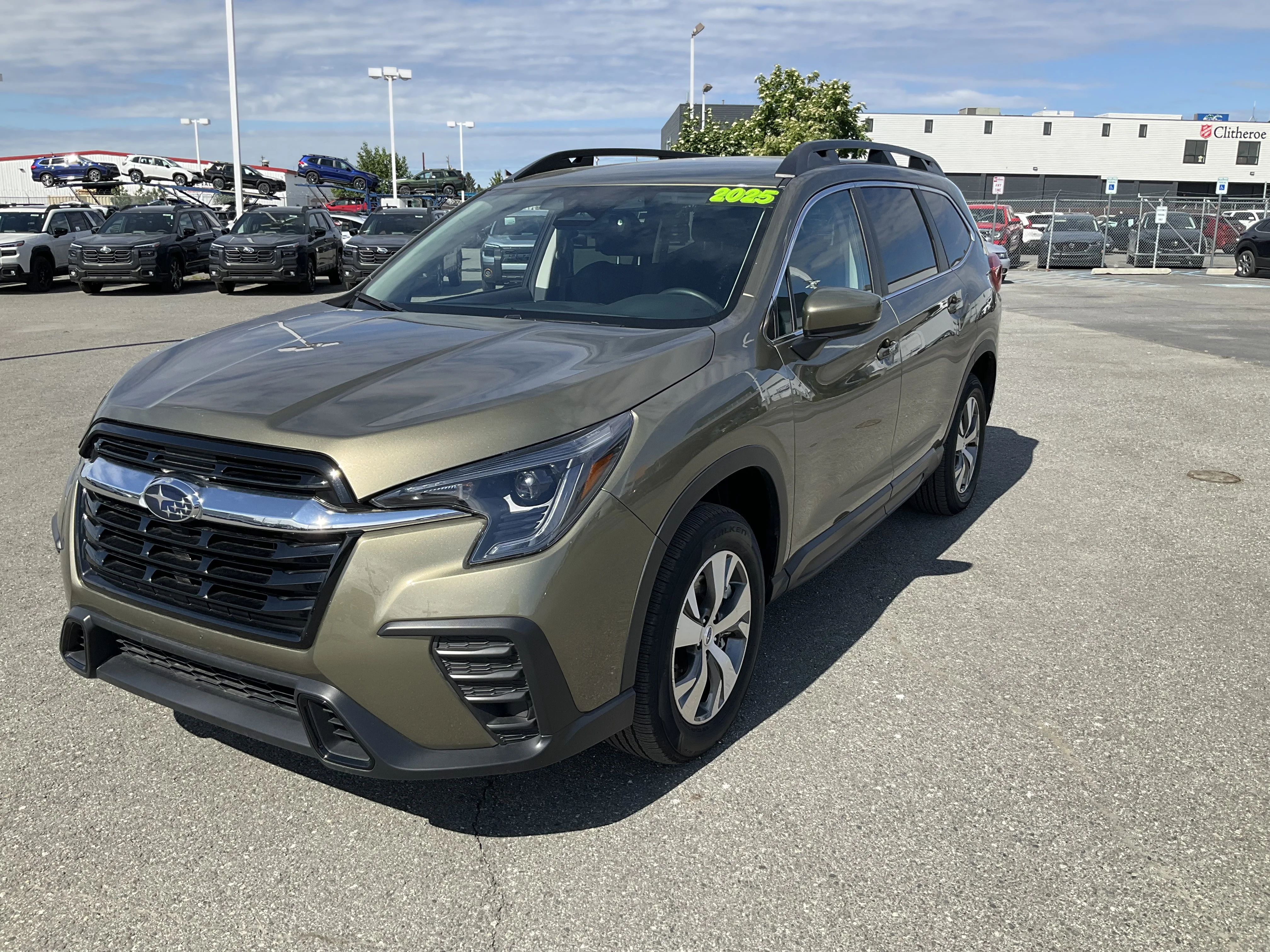 Used 2025 Green Subaru Premium image 1