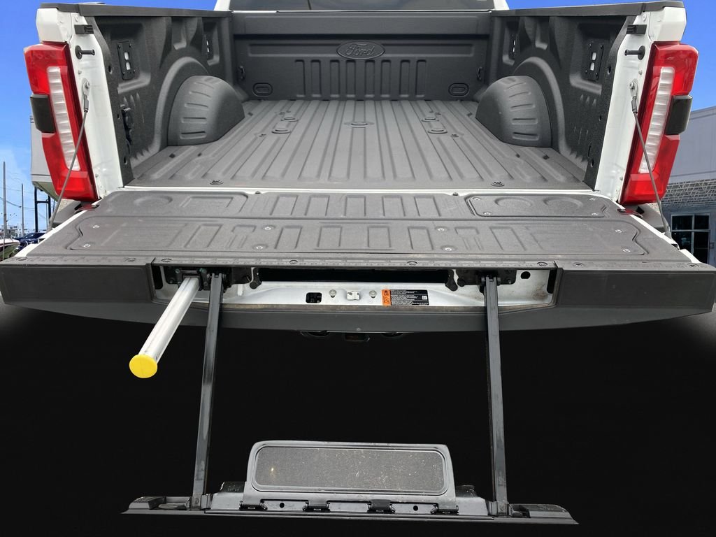 Used 2026 White Metallic Ford King Ranch image 30