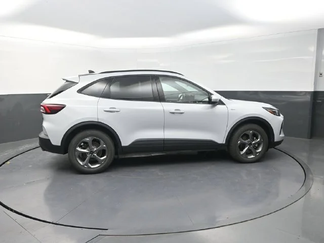 Used 2025 Silver Ford ST-Line Select image 10