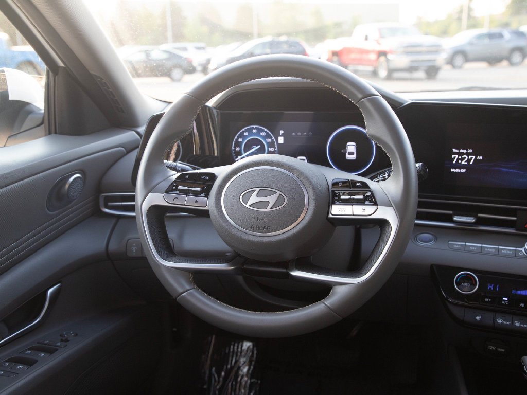 Certified Used 2025 Serenity White Hyundai SEL Convenience IVT image 17