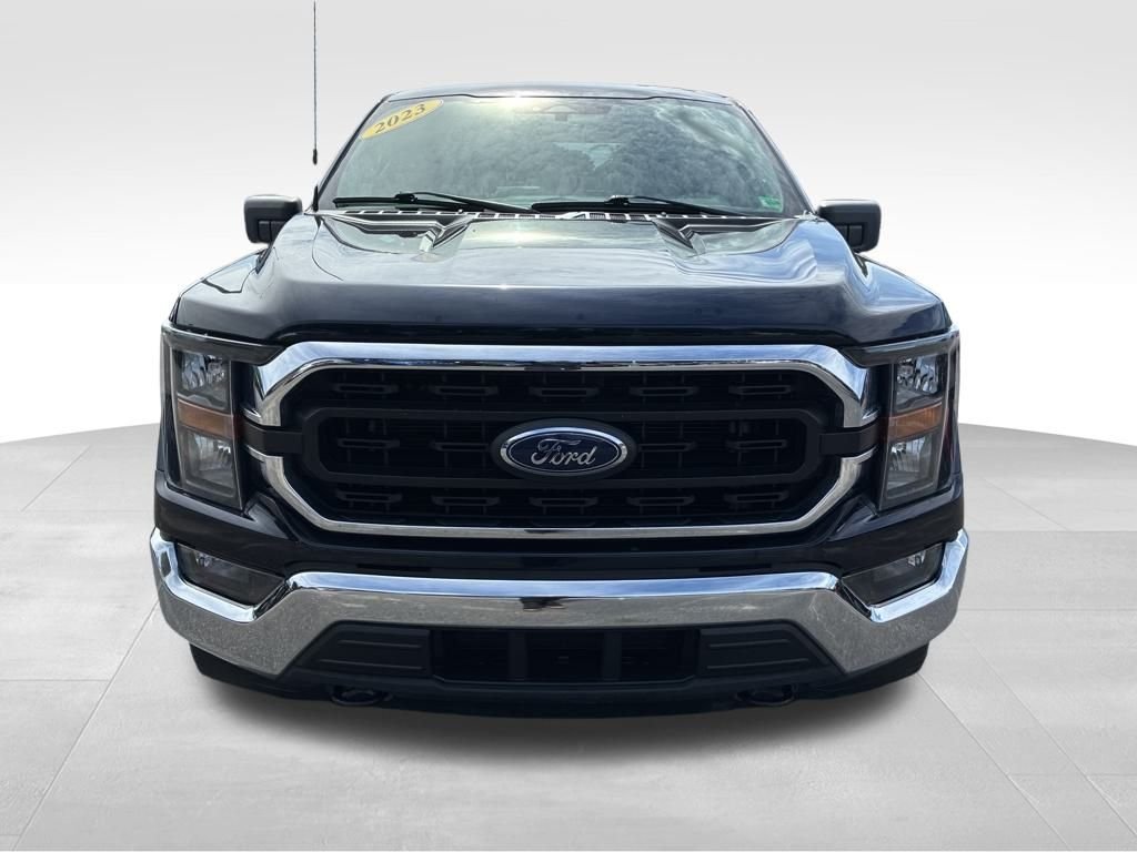 Used 2023 Blue Ford XLT image 9