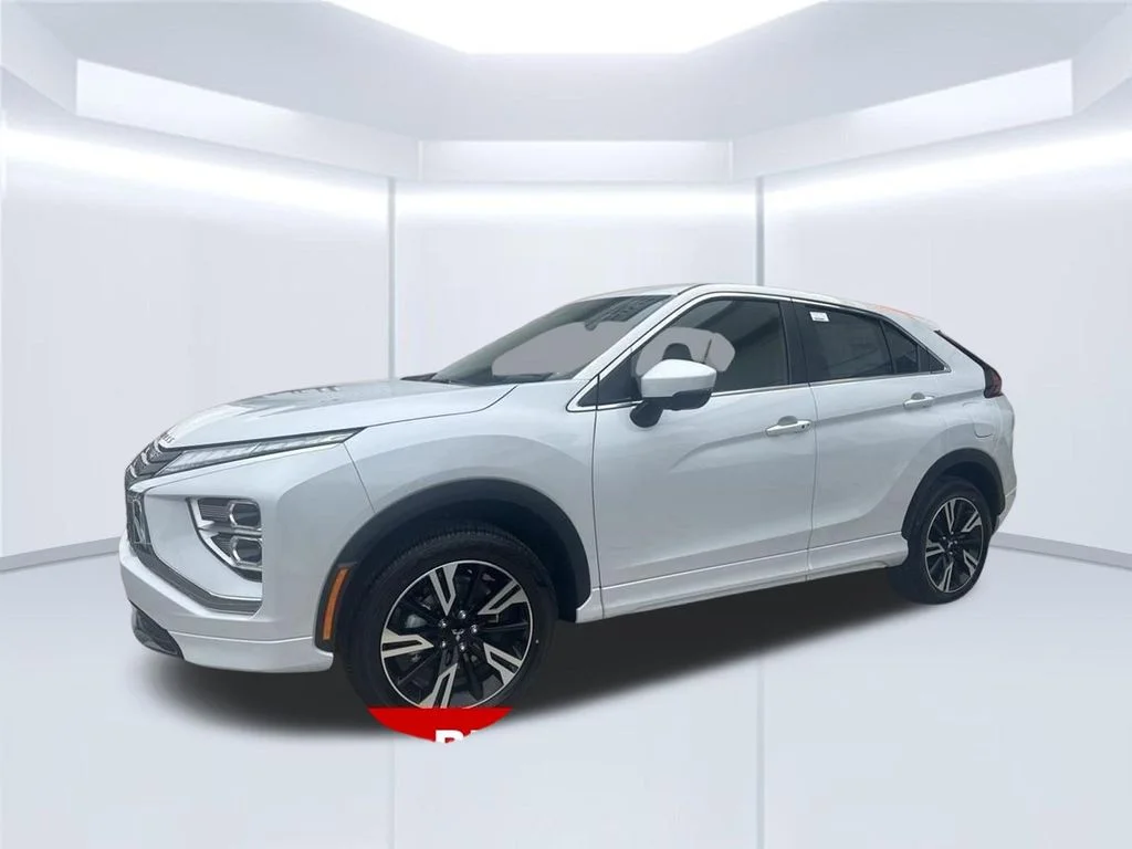 New 2026 White Mitsubishi SEL image 9