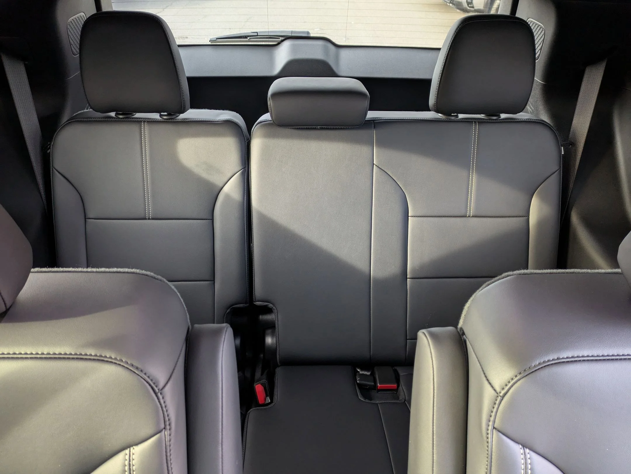 2026 GMC Acadia Elevation - Photo 9