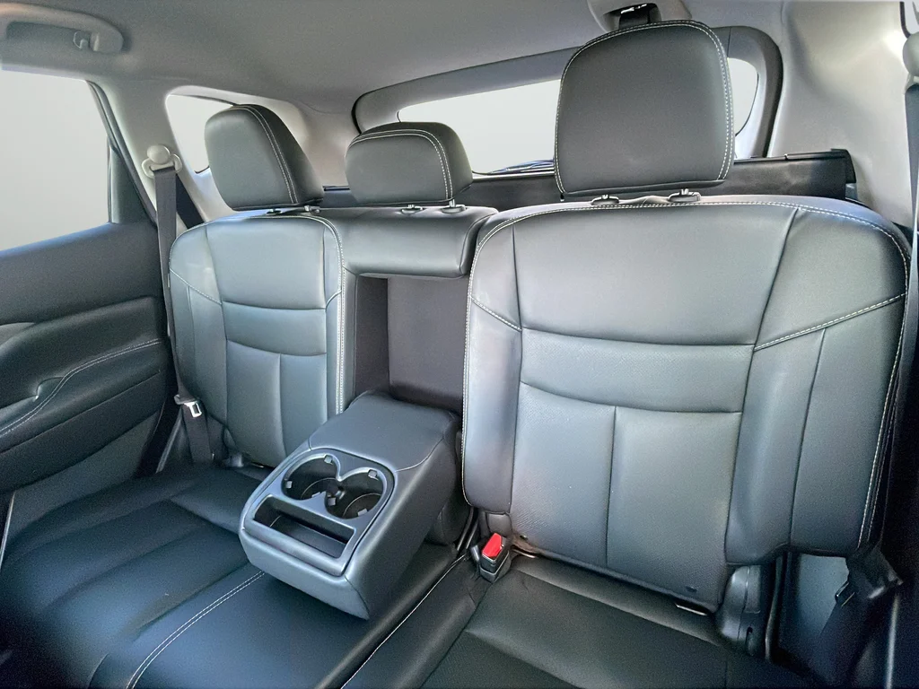 Used 2020 Black Nissan SL image 40