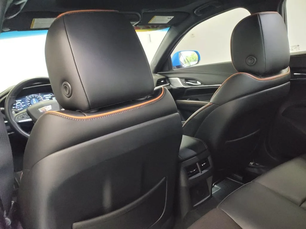 Used 2022 ELECTRIC BLUE Cadillac V-Series image 30