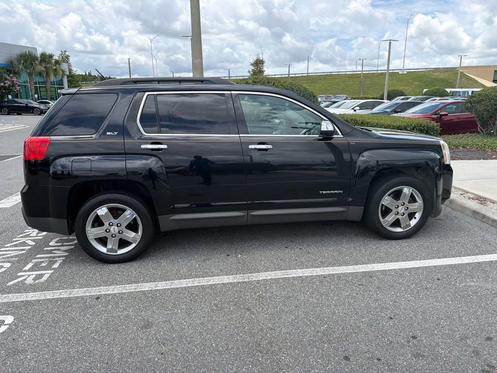 Used 2013 Onyx Black GMC SLT image 4