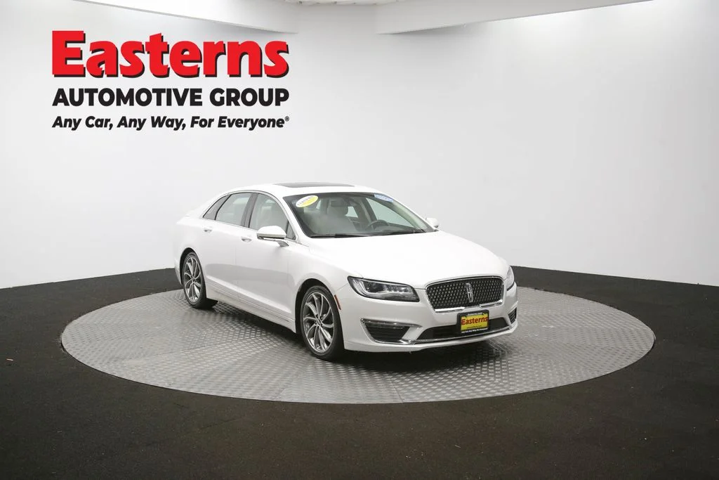 Used 2019 White Lincoln Reserve image 51
