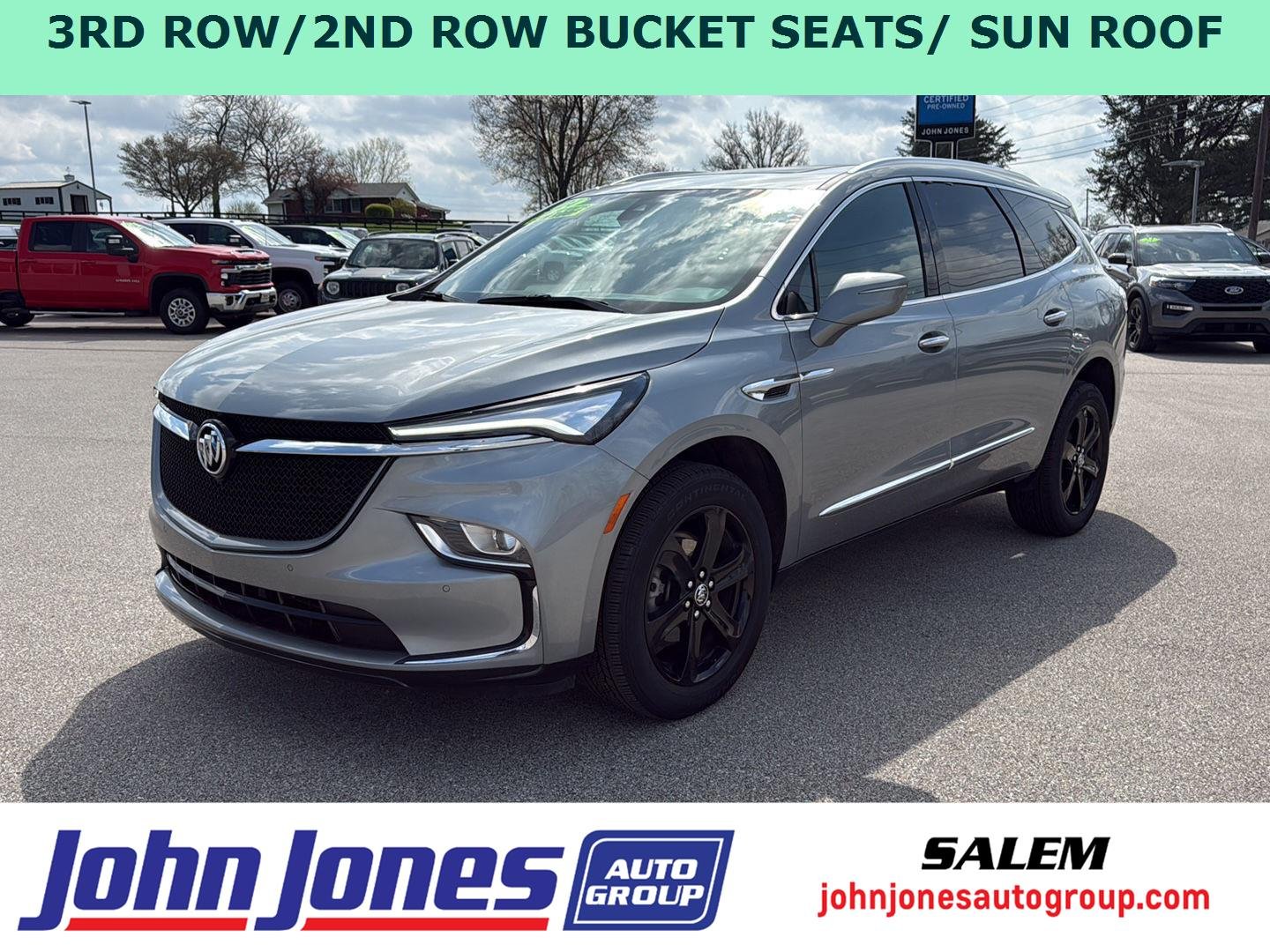 2024 Buick Enclave Essence's photo