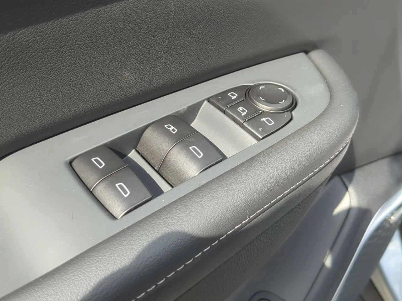 Used 2026 Moonstone Gray Metallic Buick Preferred image 23