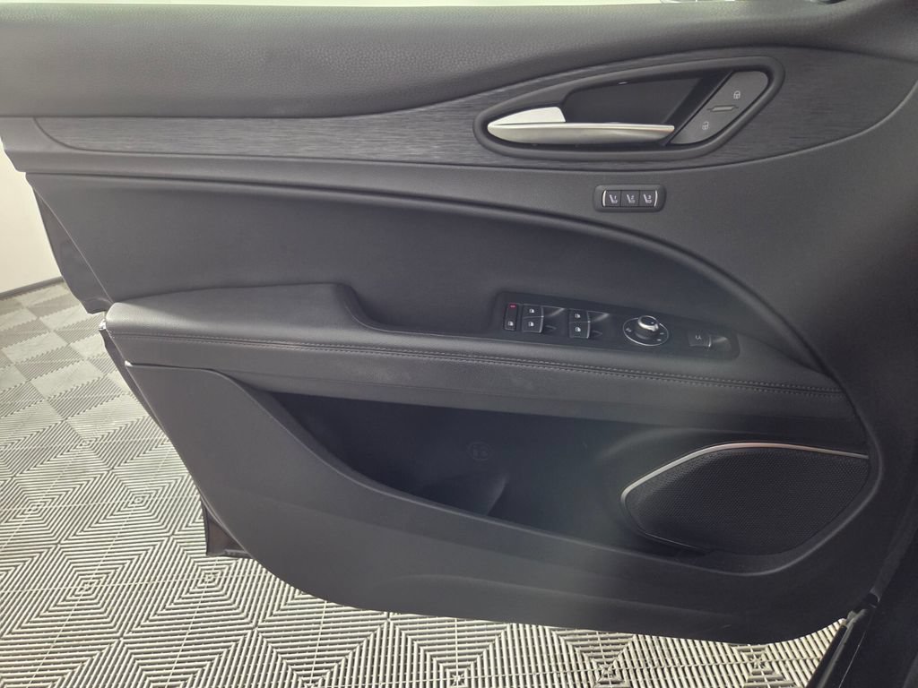 2023 Alfa Romeo Stelvio Sprint - Photo 19