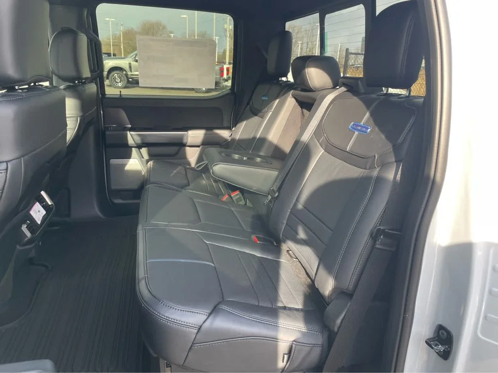 New 2025 Space White Metallic Ford Platinum® image 40