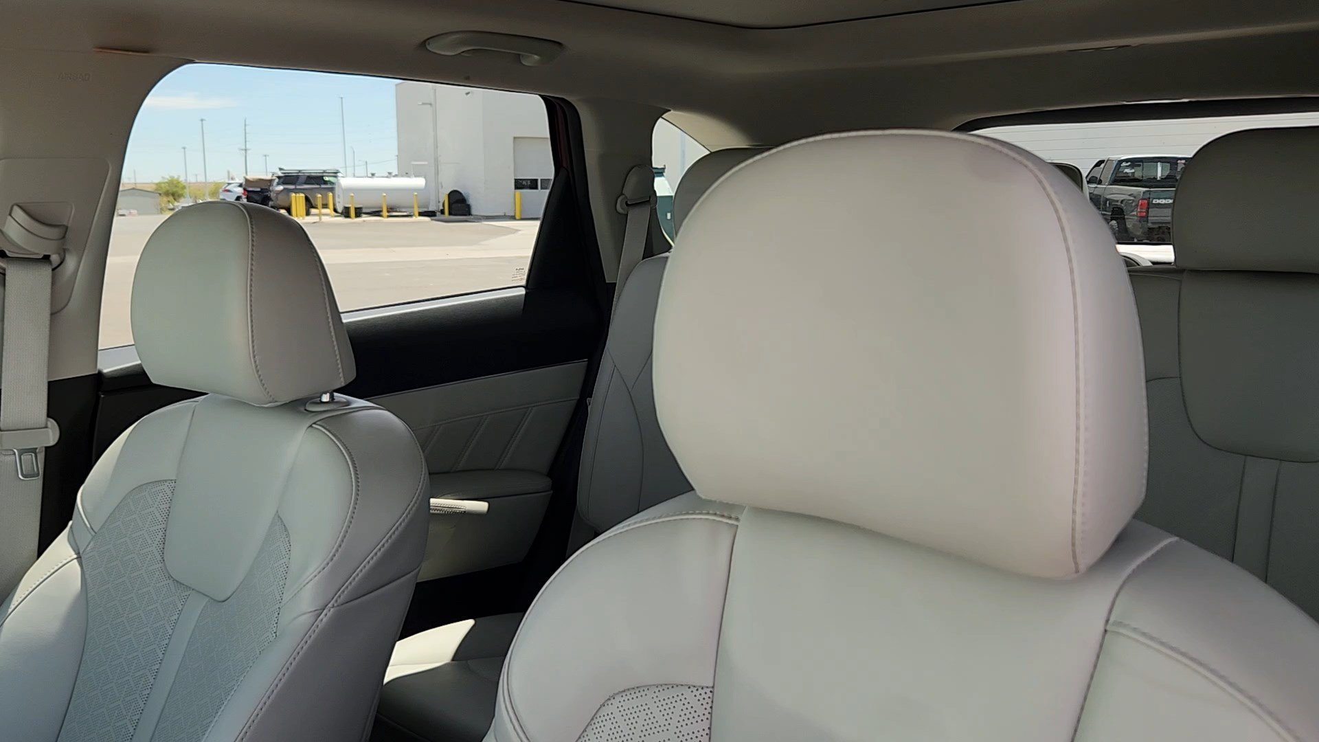 Used 2023 Passion Red Kia SX image 10