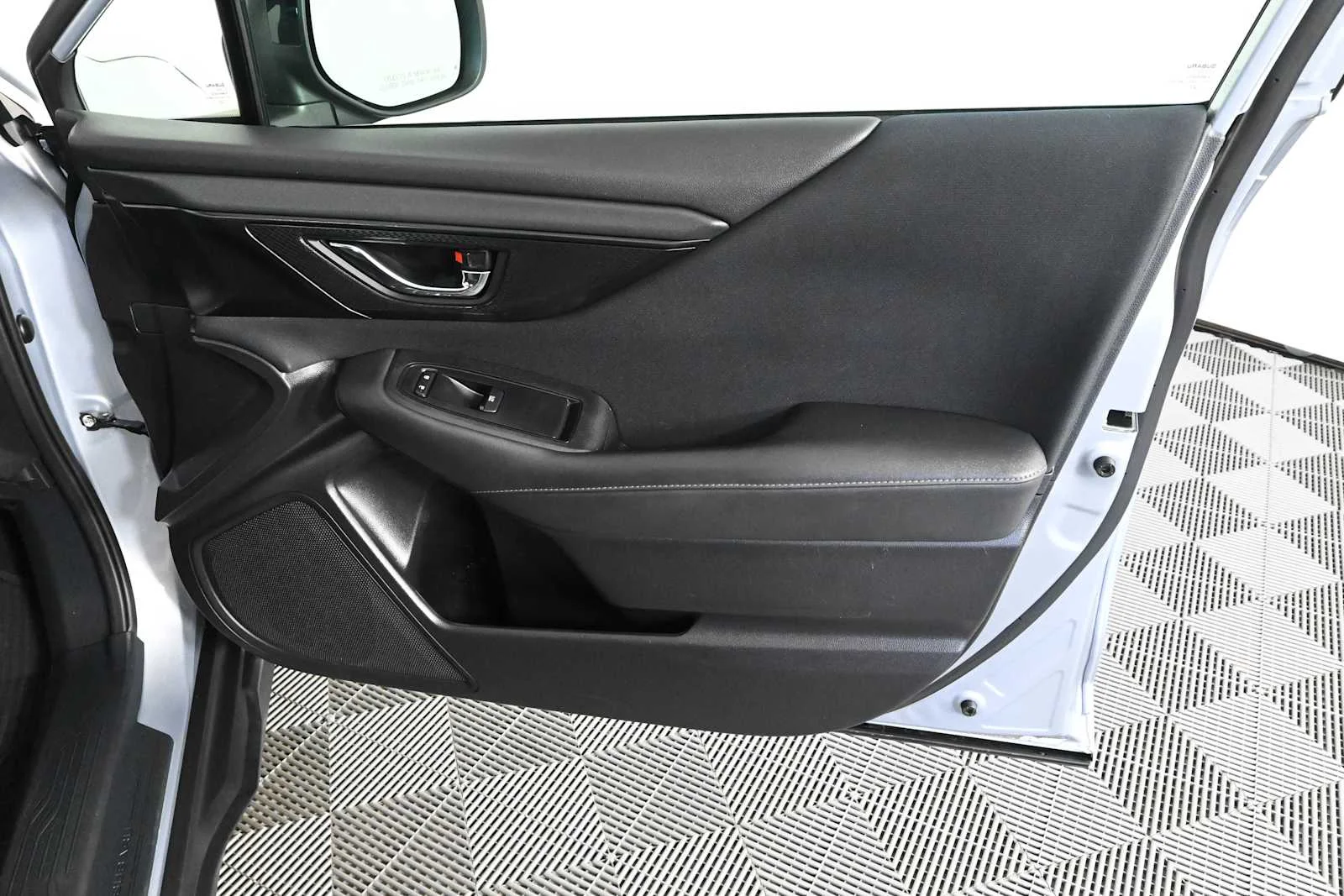 Used 2023 Ice Silver Metallic Subaru Premium image 11
