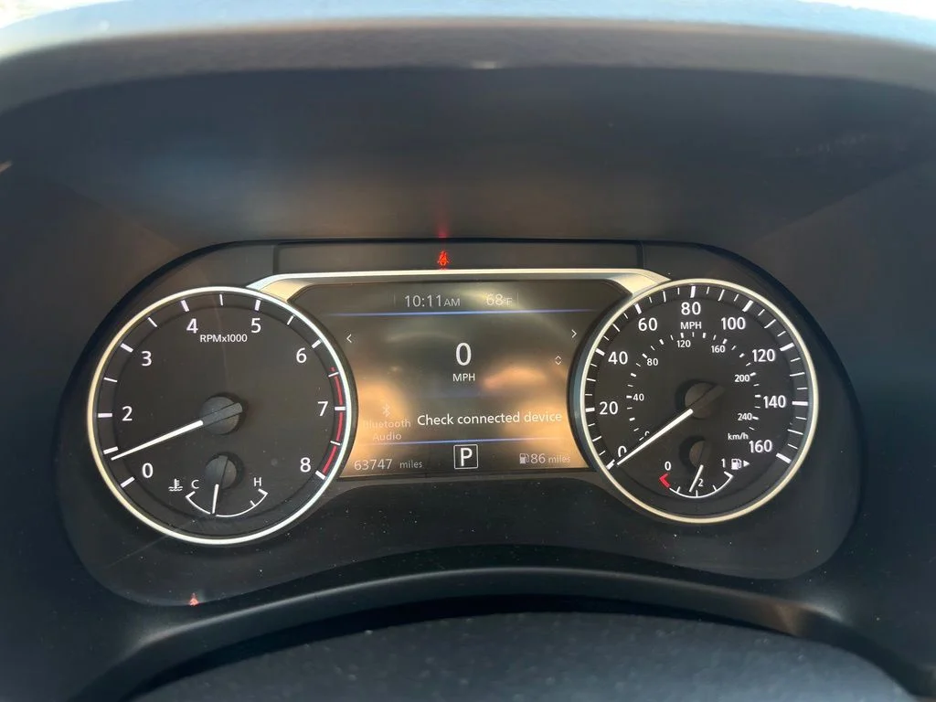Used 2024 Gray Nissan SV image 14