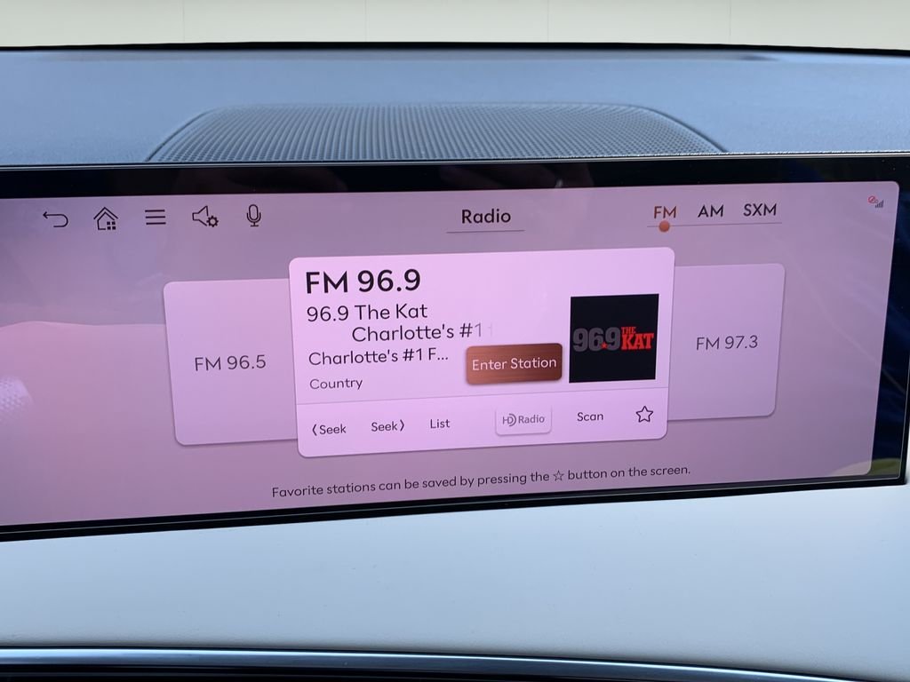 2026 GENESIS GV70 Standard - Photo 26