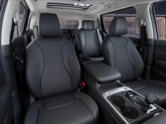New 2026 Snow White Pearl Kia SX Prestige image 15