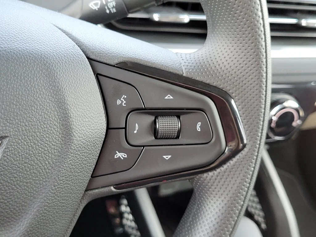 New 2026 Summit White Chevrolet LT image 27