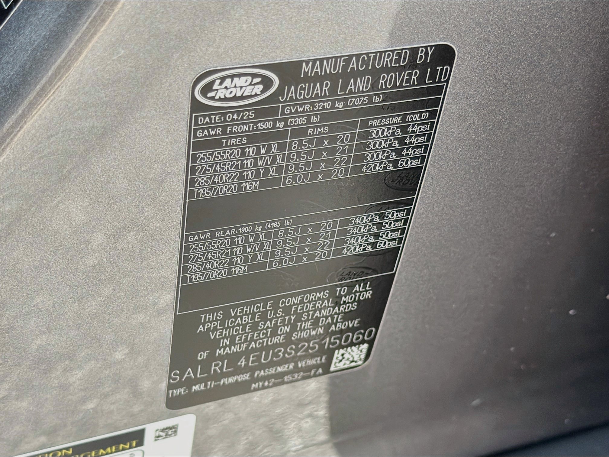 Certified Used 2025 Eiger Grey Metallic Land Rover Dynamic SE image 45
