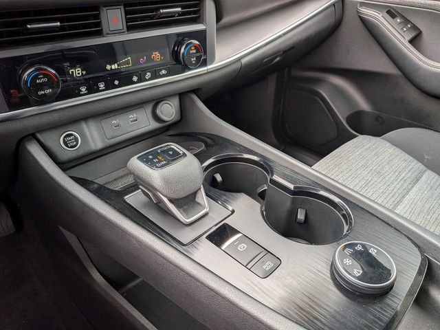 Used 2023 Gray Nissan SV image 21